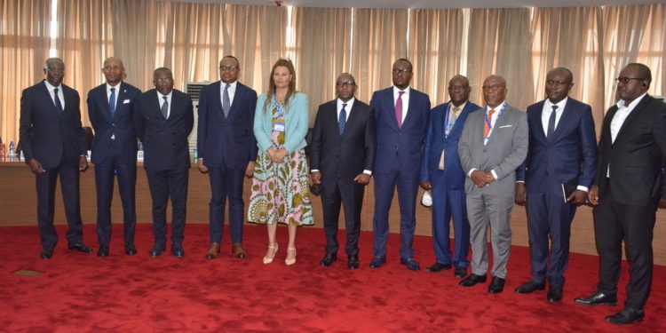 Gouvernement : le G26 pour la mobilisation des recettes ;  le G13  la mise en œuvre « immédiate » des réformes