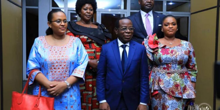 Présidence : le nouveau bureau du Sénat chez F. Tshisekedi