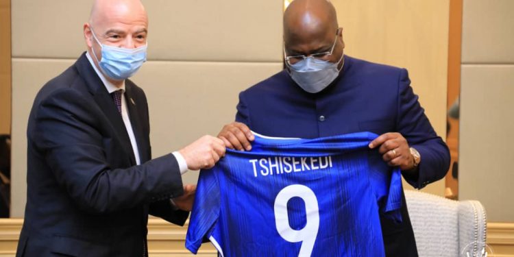 RDC : F. Tshisekedi et G. Infantino signent pour l’organisation de championnats en milieux scolaires et académiques
