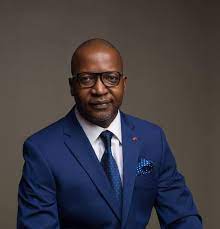 Sénat/ 1ère  vice-présidence : Eddy Mundela succède à Samy Badibanga