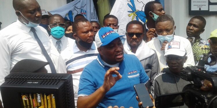 Covid19 : ministre honoraire de la Santé, Eteni Longondo a reçu sa 2ème dose d’AstraZeneca