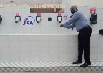 Covid-19 : la JICA offre 12 dispositifs de lavage des mains automatiques à la RDC