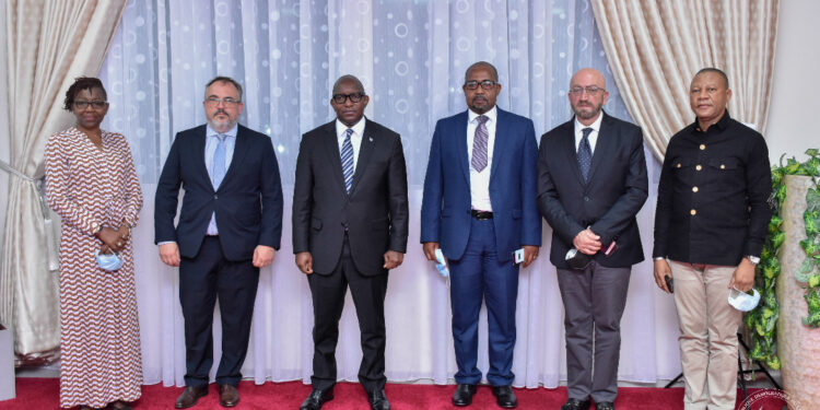 RDC/Internet: le soutien de Sama Lukonde au Groupe Nuran pour la connectivité des zones rurales