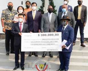 RDC-Chine : SICOMINES offre 300 mille USD et des matériels de protection contre la COVID-19