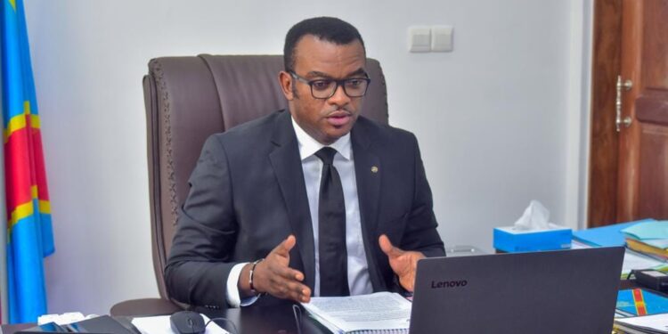 RDC/Fonction publique : des cas litigieux font perdre 240 millions USD par an à l’Etat