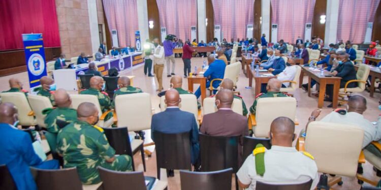 Assemblée nationale : gare aux mouchards dans l’évaluation de l’état de siège !