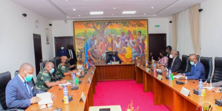 RDC : le Premier ministre diligente des missions humanitaires dans les provinces impactées par l&rsquo;eau polluée de la rivière Kasaï