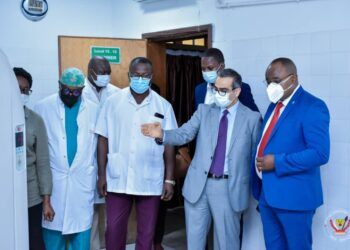 Santé : le scanner et l’IRM des cliniques Ngaliema de nouveau opérationnels grâce au Premier ministre