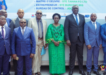 Primature : le Conseiller Tony Kabuswe à la réception opérationnelle du réseau de fibre optique sur l’axe Muanda-Kinshasa