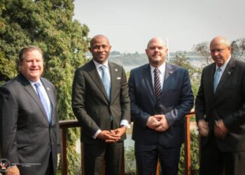 Communication : le changement du narratif au menu des échanges entre le Ministre Patrick Muyaya et la délégation du sénat américain