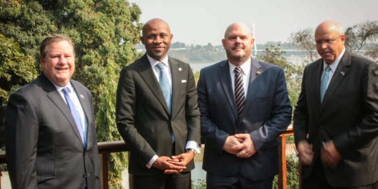 Communication : le changement du narratif au menu des échanges entre le Ministre Patrick Muyaya et la délégation du sénat américain