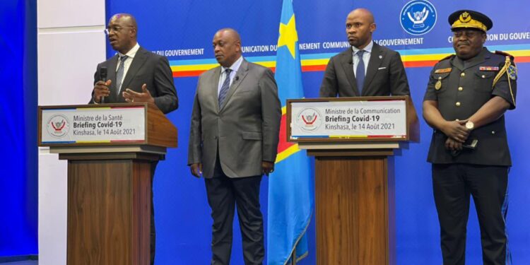 RDC : bars, terrasses et boîtes de nuit de retour; couvre-feu repoussé ; stades, concerts et salles de fêtes autorisés pour 50% de capacités d’accueil