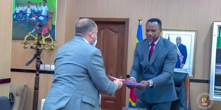 EPST/VERIDOS : bientôt la signature d’un nouveau contrat pour l’identification des élèves