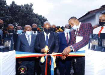 Revanche du sol sur le sous-sol en RDC, le Premier ministre inaugure la nouvelle usine de torréfaction du café de l&rsquo;ONAPAC