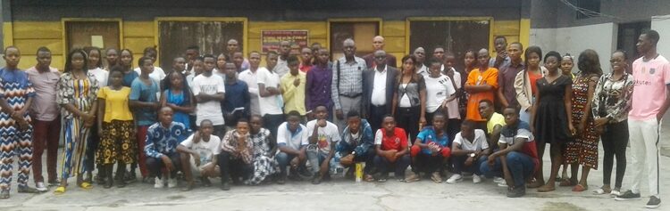 Kinshasa : soixante (60) jeunes baha&rsquo;is outillés lors d’un camp de l&rsquo;Institut en mémoire d’Abdu’l Baha 