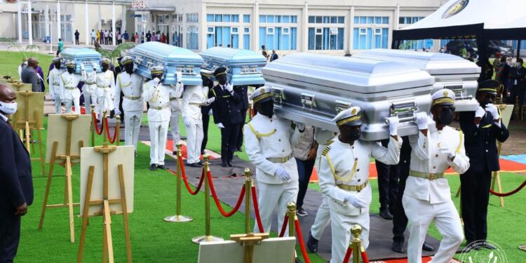 Kinshasa : les hommages de Félix Tshisekedi à Alpha Ntumba, son épouse et leurs 6 enfants morts dans un incendie