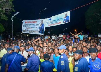 Kananga : la population à Félix Tshisekedi : «  tes gens sont des voleurs »  