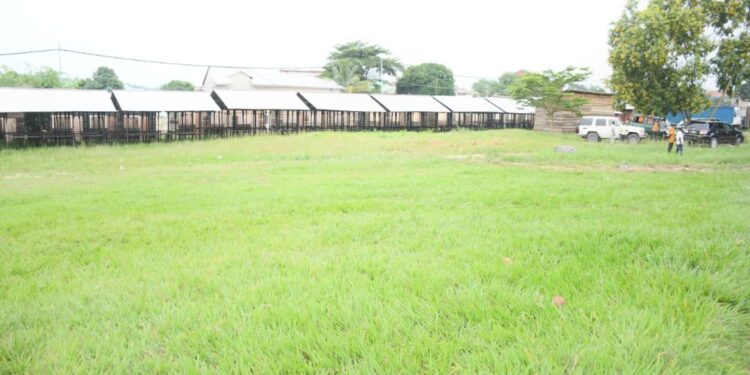 Kinshasa : deux nouveaux marchés pour relocaliser les vendeurs de Matadi-Kibala