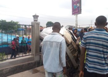 Kinshasa : un véhicule termine sa course dans le parc pour enfants à Limete