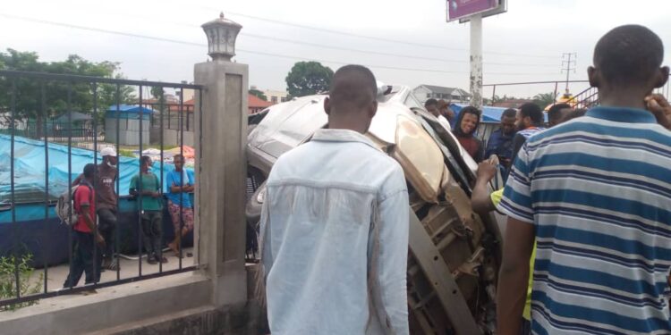 Kinshasa : un véhicule termine sa course dans le parc pour enfants à Limete