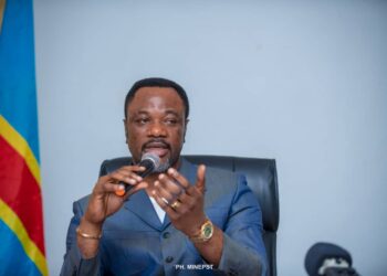 EPST : le ministre Tony Mwaba démarre une mission d’itinérance à travers les 26 provinces de la RDC
