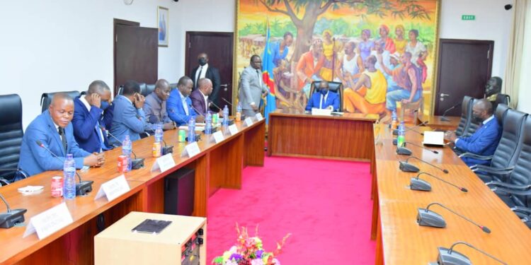 Accident sur la rivière Mai-Ndombe : les députés provinciaux du Kwilu chez Sama Lukonde pour l&rsquo;organisation des obsèques des victimes