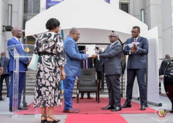 Gouvernement : Sama Lukonde a présidé la cérémonie de lancement du processus d&rsquo;identification biométrique des agents