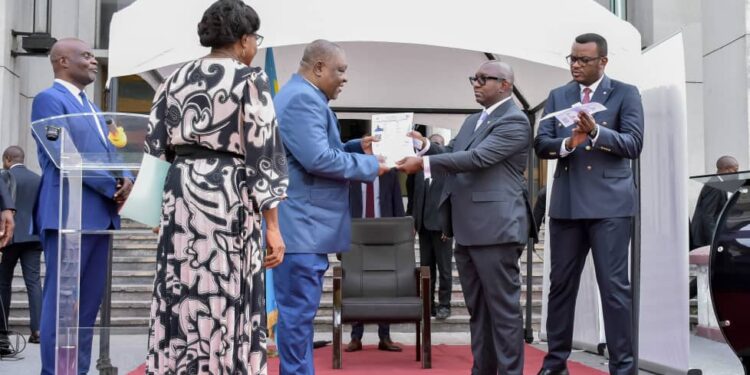 Gouvernement : Sama Lukonde a présidé la cérémonie de lancement du processus d&rsquo;identification biométrique des agents