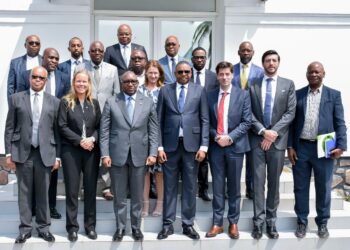 Transition énergétique : vers la signature d&rsquo;un accord de coopération Gouvernement- FFI pour la production de l&rsquo;hydrogène vert à partir du projet Grand Inga (Primature)