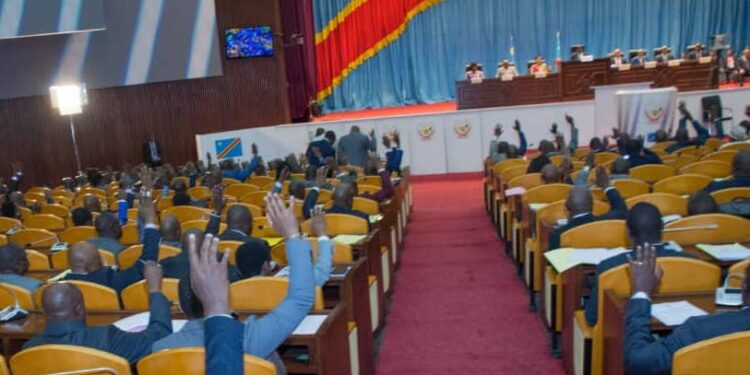 Assemblée nationale : les députés absentéistes Mova, Mulimbalimba, Mushobekwa, Muzito et Niango invalidés