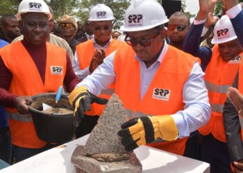 Kasaï central : Sama Lukonde lance les travaux de réhabilitation de l&rsquo;Université de Kananga