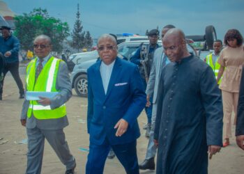 Kinshasa : Pius Muabilu s&rsquo;en va-t-en guerre contre les spoliateurs de la paroisse Saint Raphaël à Limete