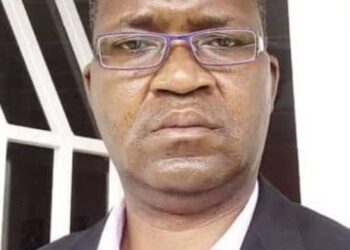 Kasaï central : Me Freddy Kabangu soutient les sénateurs sur le retrait de la RDC de l&rsquo;OIF