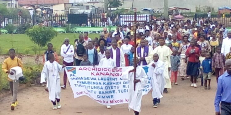 Kasaï central : ce qu&rsquo;a été la marche de l&rsquo;église catholique du 4 décembre pour soutenir le président de la République et les Fardc
