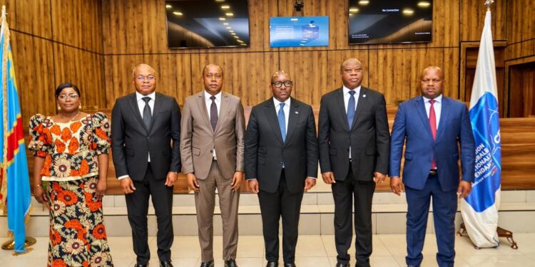 Élections 2023: Sama Lukonde rassure la CENI et invite la population à s&rsquo;enrôler massivement