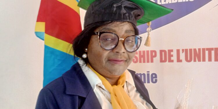 ESU : Jeanne Ngbo décroche un master en Leadership, option Transformation Sociale