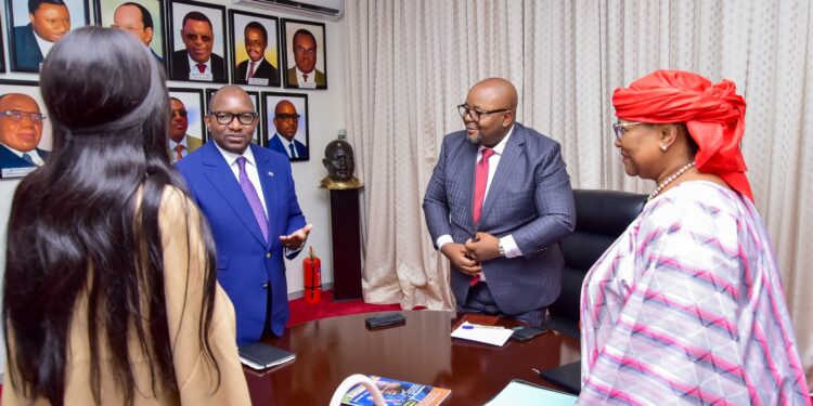 Primature: le taux de change au centre d&rsquo;une réunion restreinte de conjoncture économique