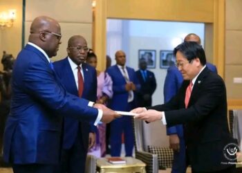 Diplomatie : F. Tshisekedi reçoit les lettres de créance de nouveaux ambassadeurs de l&rsquo;UE, Japon, Grèce et Corée du Sud